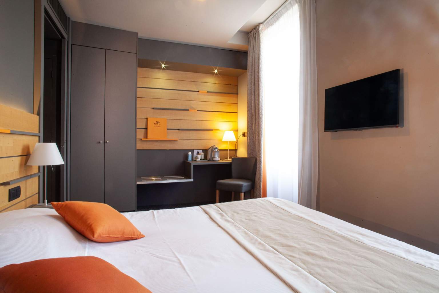 Chambre confortable et spacieuse à l'Hôtel du Morvan, Hôtel Restaurant à Luzy, dans la Nièvre en Bourgogne
